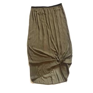 Old Navy pleated maxi skirt